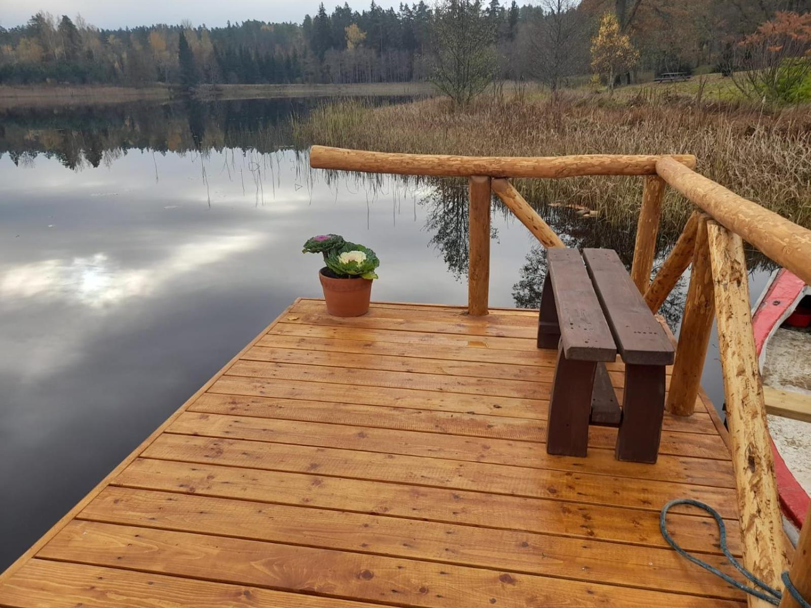 Vila Ezerkalni Raiskums Exteriér fotografie