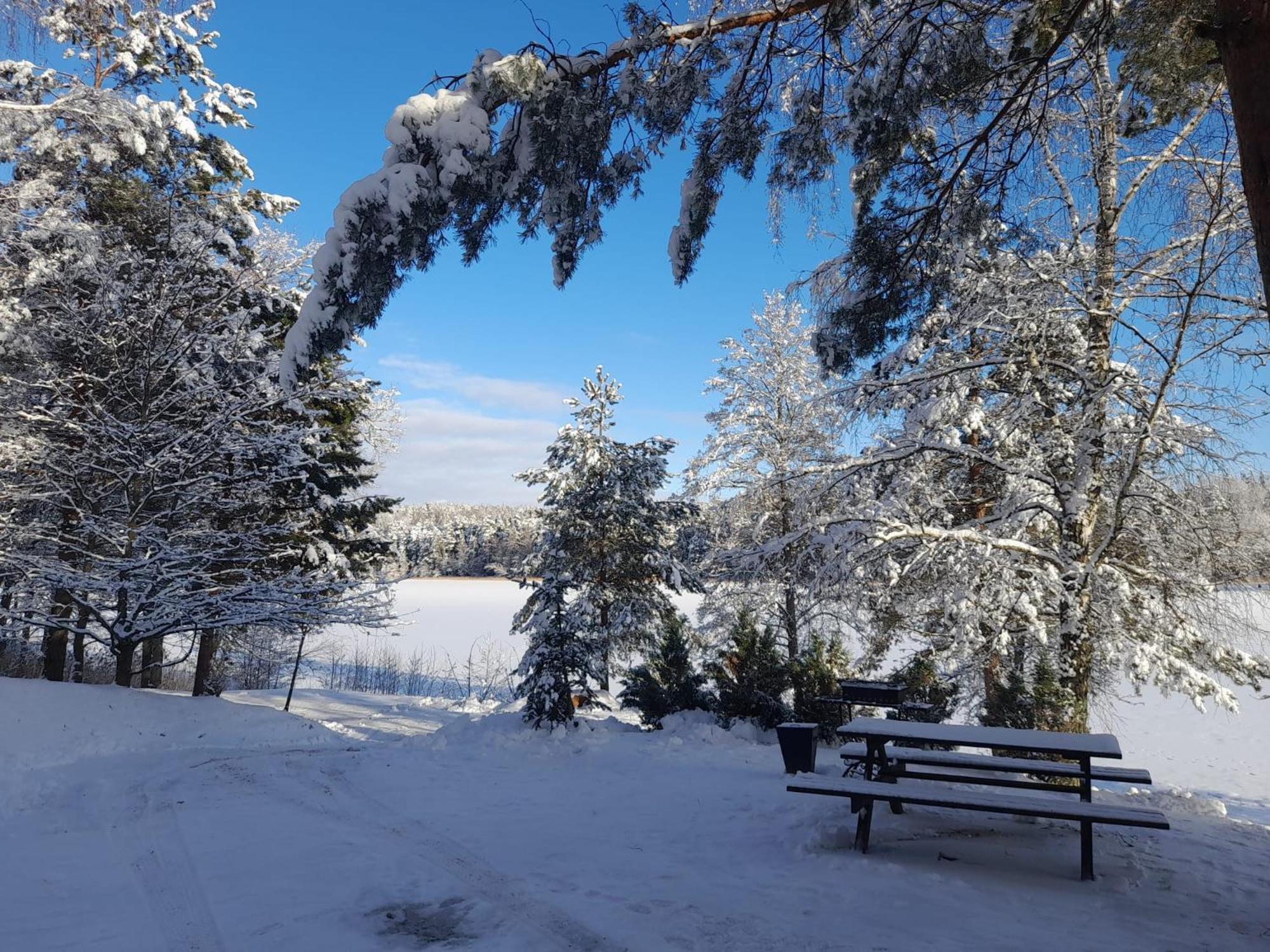 Vila Ezerkalni Raiskums Exteriér fotografie