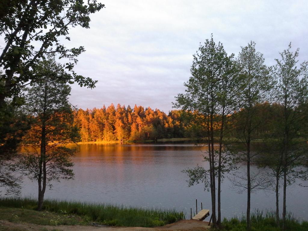 Vila Ezerkalni Raiskums Exteriér fotografie